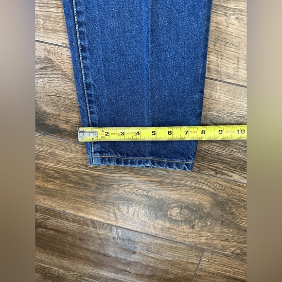 Vintage Levi’s 550 Classic Relaxed Medium Wash Jeans 12M, 90s High rise Classic - Picture 9 of 12